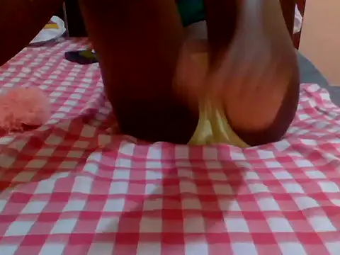 Snapshot of Sweetrata_ chatting on 03/19/26, 10:25 Sweetrata online show from 03/19/26, 10:25