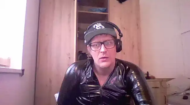 Bigthroaterboy online show from 01/24/25, 10:53