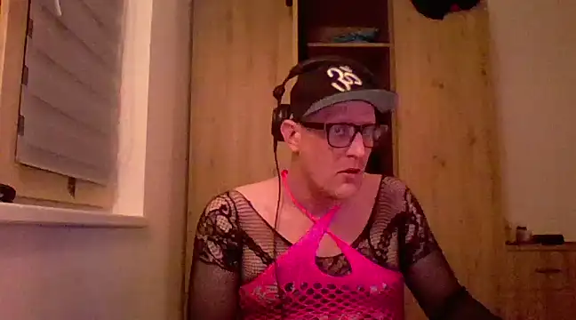 Bigthroaterboy online show from 02/08/25, 08:10