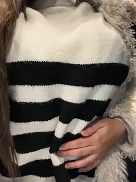 Snapshot of HaileyDiana chatting on 01/15/25, 01:41 HaileyDiana online show from 01/15/25, 01:41