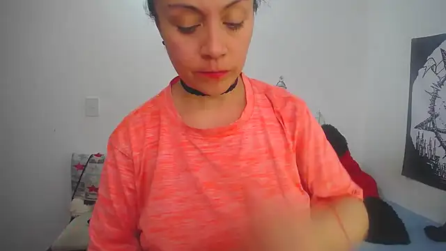 lili peach online show from 02/25/25, 07:14