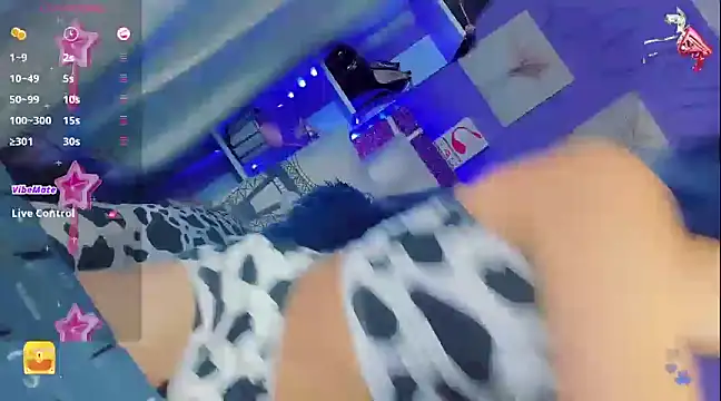 Snapshot of Baby_Aliz chatting on 02/05/25, 12:42 Baby Aliz online show from 02/05/25, 12:42