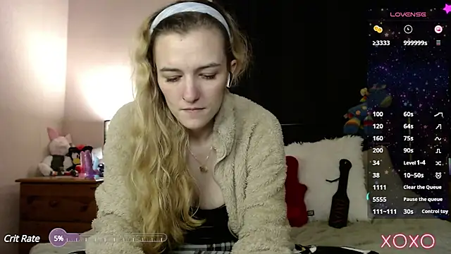 Snapshot of EllieeRose chatting on 02/15/25, 03:52 EllieeRose online show from 02/15/25, 03:52