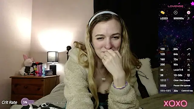 Snapshot of EllieeRose chatting on 02/19/25, 07:06 EllieeRose online show from 02/19/25, 07:06