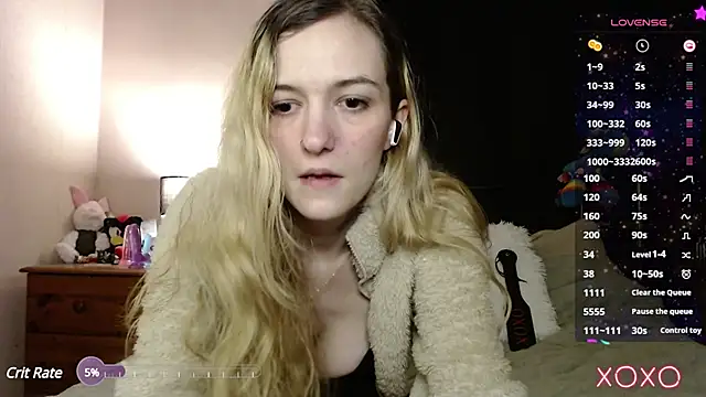 Snapshot of EllieeRose chatting on 03/16/25, 10:53 EllieeRose online show from 03/16/25, 10:53