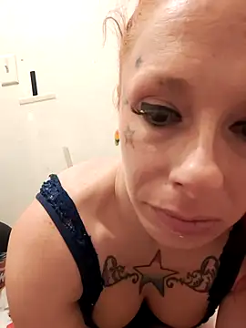 Snapshot of vvictoria_xxx chatting on 10/18/25, 12:35 vvictoria xxx online show from 10/18/25, 12:35