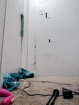 Snapshot of vvictoria_xxx chatting on 11/11/25, 09:15 vvictoria xxx online show from 11/11/25, 09:15