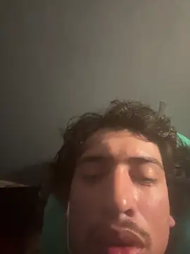 Snapshot of yunngchimi chatting on 12/14/25, 07:47 yunngchimi online show from 12/14/25, 07:47