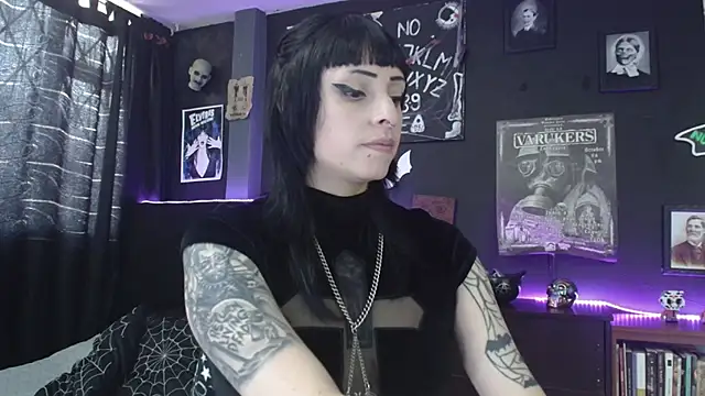 Snapshot of Goddess_Mortem chatting on 04/21/26, 06:12 Goddess Mortem online show from 04/21/26, 06:12