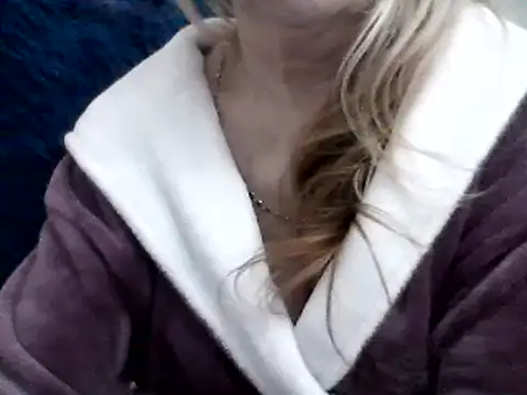 CarlyTreat online show from 01/11/25, 05:18