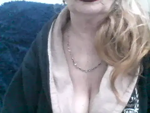 CarlyTreat online show from 02/07/25, 03:52