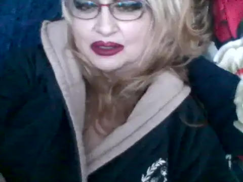 CarlyTreat online show from 02/15/25, 07:39