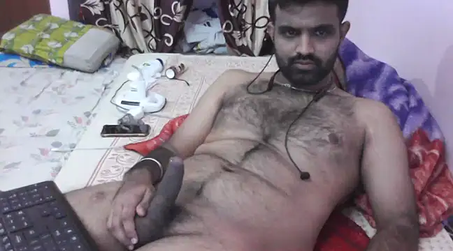 Snapshot of sanik_2428 chatting on 12/21/24, 06:23 sanik 2428 online show from 12/21/24, 06:23