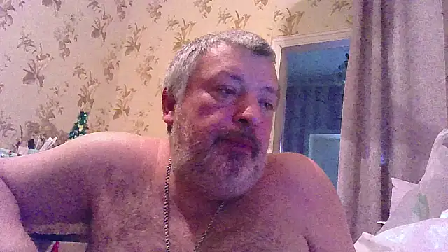 Snapshot of Art_Ass chatting on 10/04/25, 07:12 Art Ass online show from 10/04/25, 07:12