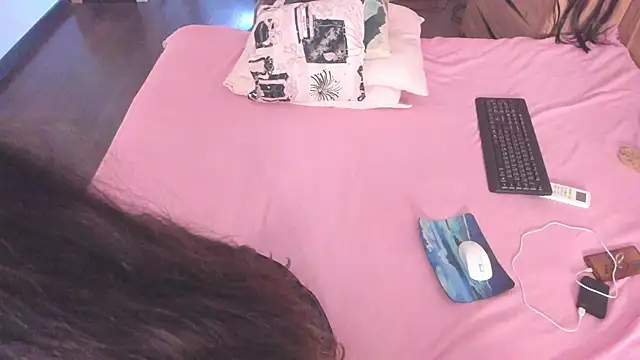 kate doroty online show from 10/20/25, 10:49