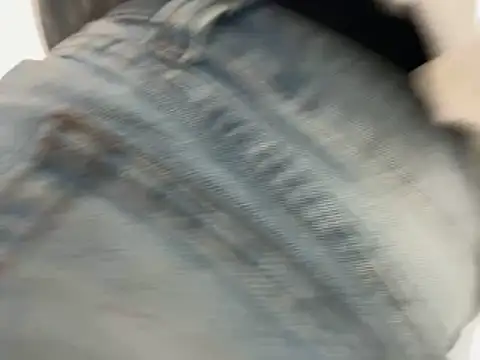 Snapshot of trash4cash chatting on 10/28/25, 03:21 trash4cash online show from 10/28/25, 03:21