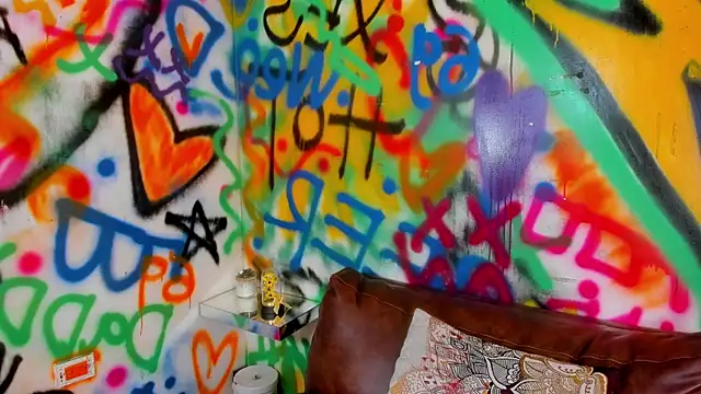 Liana Bernocchi online show from 01/07/26, 08:11