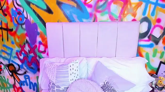 Liana Bernocchi online show from 02/20/26, 07:58