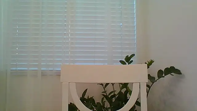 Snapshot of catrinasexy19 chatting on 12/13/24, 09:30 catrinasexy19 online show from 12/13/24, 09:30