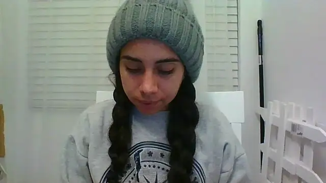 Snapshot of catrinasexy19 chatting on 01/25/25, 02:58 catrinasexy19 online show from 01/25/25, 02:58