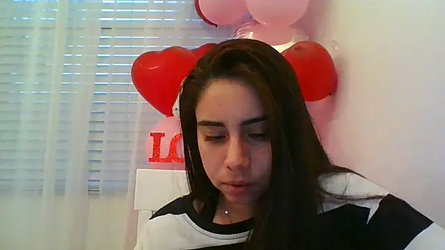 Snapshot of catrinasexy19 chatting on 02/23/25, 11:25 catrinasexy19 online show from 02/23/25, 11:25