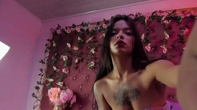 MaddyHudson online show from 12/21/25, 08:27