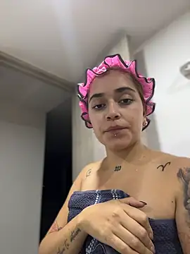 Snapshot of JoselinFlower_ chatting on 02/03/26, 06:40 JoselinFlower online show from 02/03/26, 06:40