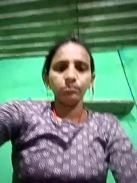 Baby  Shreya online show from 11/17/25, 09:42