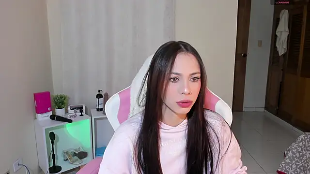 shanakendal2 online show from 03/08/25, 01:47