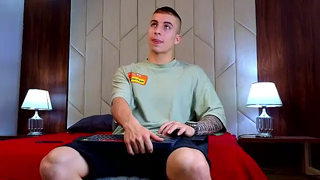 Snapshot of AsmodeoCox chatting on 01/17/25, 09:39 AsmodeoCox online show from 01/17/25, 09:39