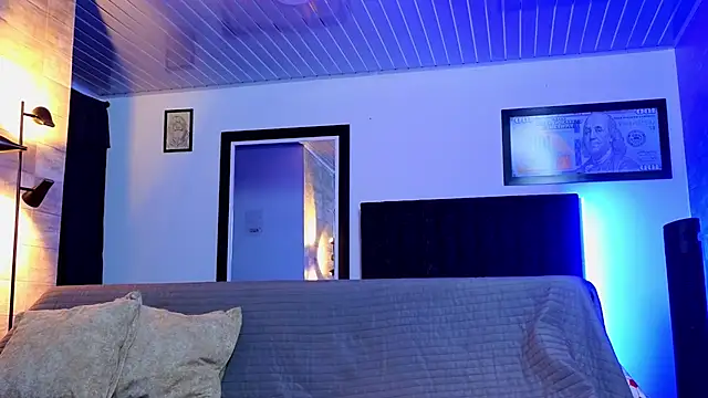 Snapshot of AsmodeoCox chatting on 02/17/25, 01:58 AsmodeoCox online show from 02/17/25, 01:58