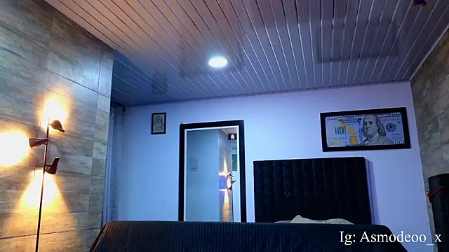 Snapshot of AsmodeoCox chatting on 09/18/25, 11:40 AsmodeoCox online show from 09/18/25, 11:40