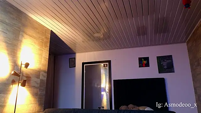 AsmodeoCox online show from 02/01/26, 12:31