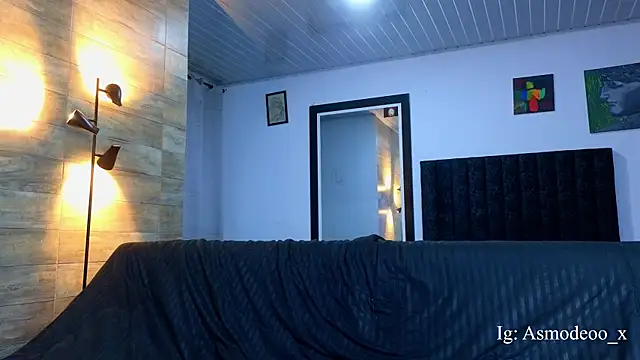 Snapshot of AsmodeoCox chatting on 04/01/26, 05:30 AsmodeoCox online show from 04/01/26, 05:30