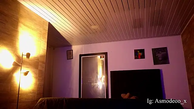 Snapshot of AsmodeoCox chatting on 04/18/26, 02:04 AsmodeoCox online show from 04/18/26, 02:04