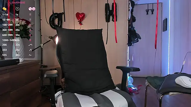 ariana fitl  online show from 01/15/25, 02:06