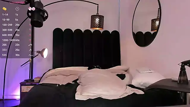 ariana fitl  online show from 03/08/25, 10:45