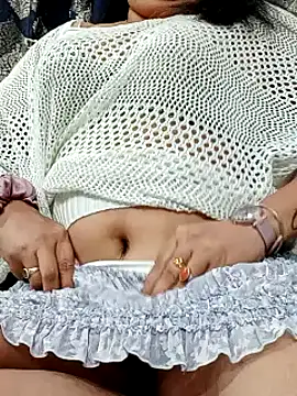 Snapshot of meribebo chatting on 02/15/25, 03:06 meribebo online show from 02/15/25, 03:06