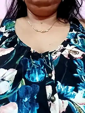 Snapshot of meribebo chatting on 02/20/25, 02:46 meribebo online show from 02/20/25, 02:46