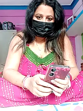 Snapshot of meribebo chatting on 12/14/25, 09:47 meribebo online show from 12/14/25, 09:47