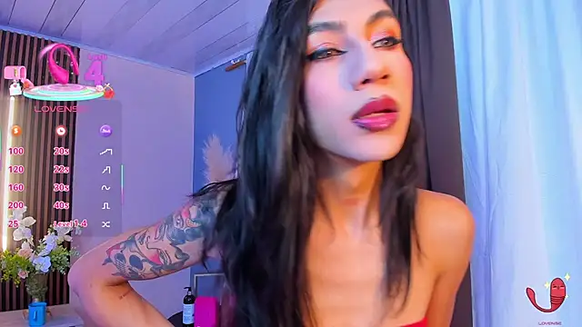 Snapshot of sofiaa_grey_ chatting on 10/16/25, 12:17 sofiaa grey online show from 10/16/25, 12:17