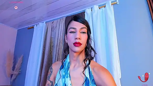 Snapshot of sofiaa_grey_ chatting on 10/21/25, 01:12 sofiaa grey online show from 10/21/25, 01:12