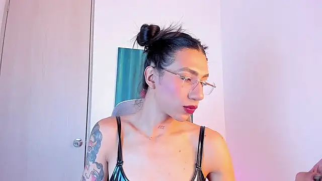 Snapshot of sofiaa_grey_ chatting on 03/22/26, 03:26 sofiaa grey online show from 03/22/26, 03:26