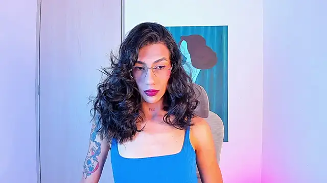 Snapshot of sofiaa_grey_ chatting on 04/10/26, 02:11 sofiaa grey online show from 04/10/26, 02:11