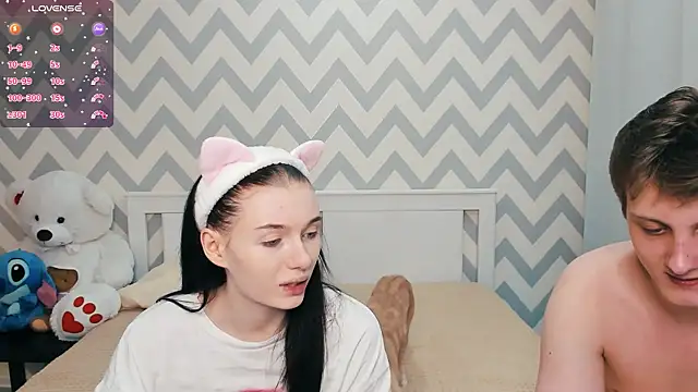 Snapshot of shaameless chatting on 12/08/24, 07:43 shaameless online show from 12/08/24, 07:43