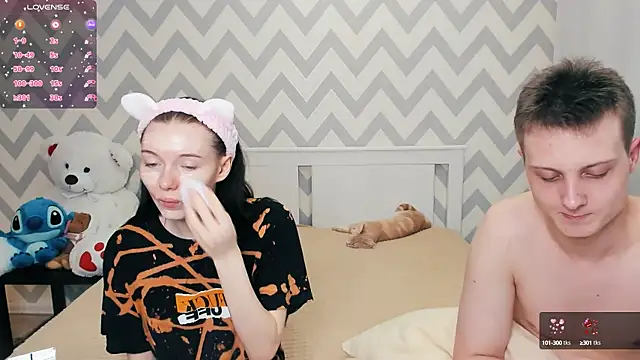 Snapshot of shaameless chatting on 12/25/24, 09:45 shaameless online show from 12/25/24, 09:45