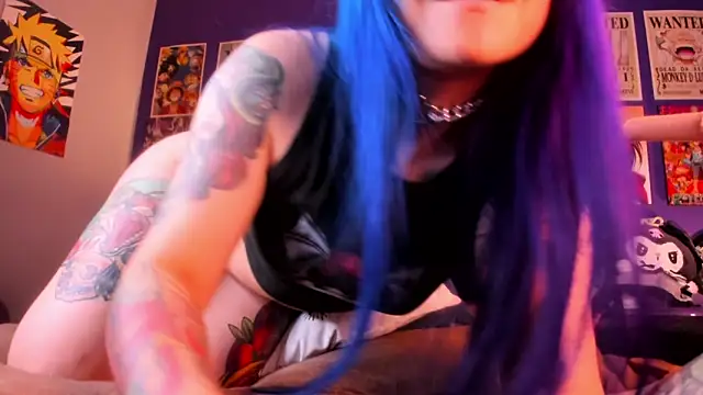 Snapshot of anne_cross chatting on 01/14/25, 05:30 anne cross online show from 01/14/25, 05:30