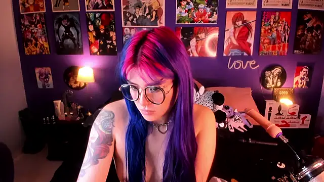 Snapshot of anne_cross chatting on 01/28/25, 03:57 anne cross online show from 01/28/25, 03:57