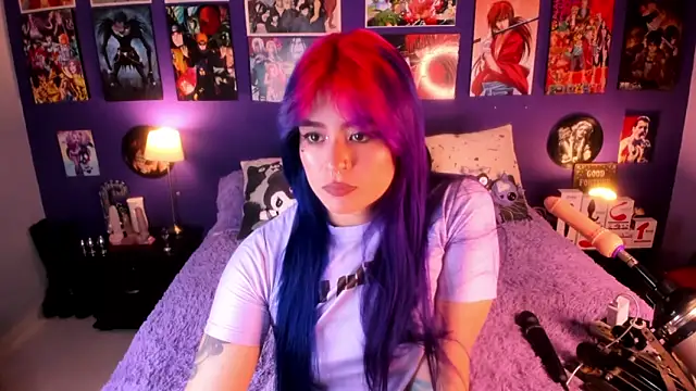 Snapshot of anne_cross chatting on 03/04/25, 10:38 anne cross online show from 03/04/25, 10:38