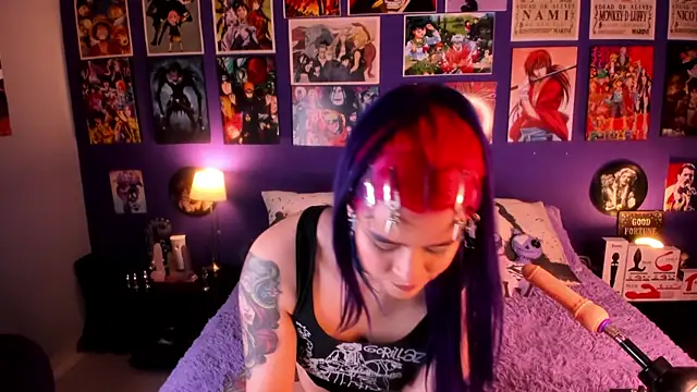 Snapshot of anne_cross chatting on 03/06/25, 01:05 anne cross online show from 03/06/25, 01:05